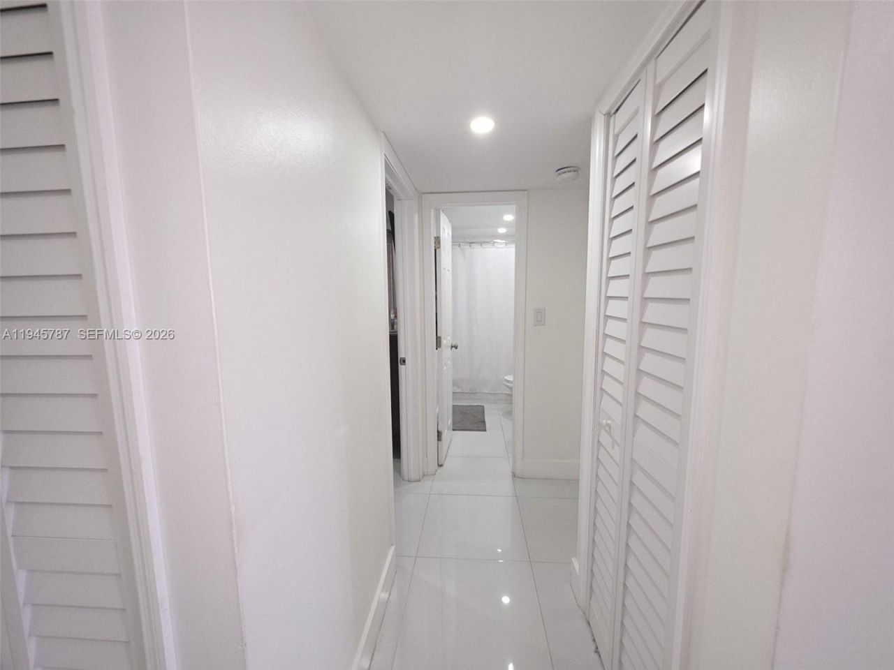6970 NW 186th St, Unit 3-307, Hialeah, FL 33015 Photo