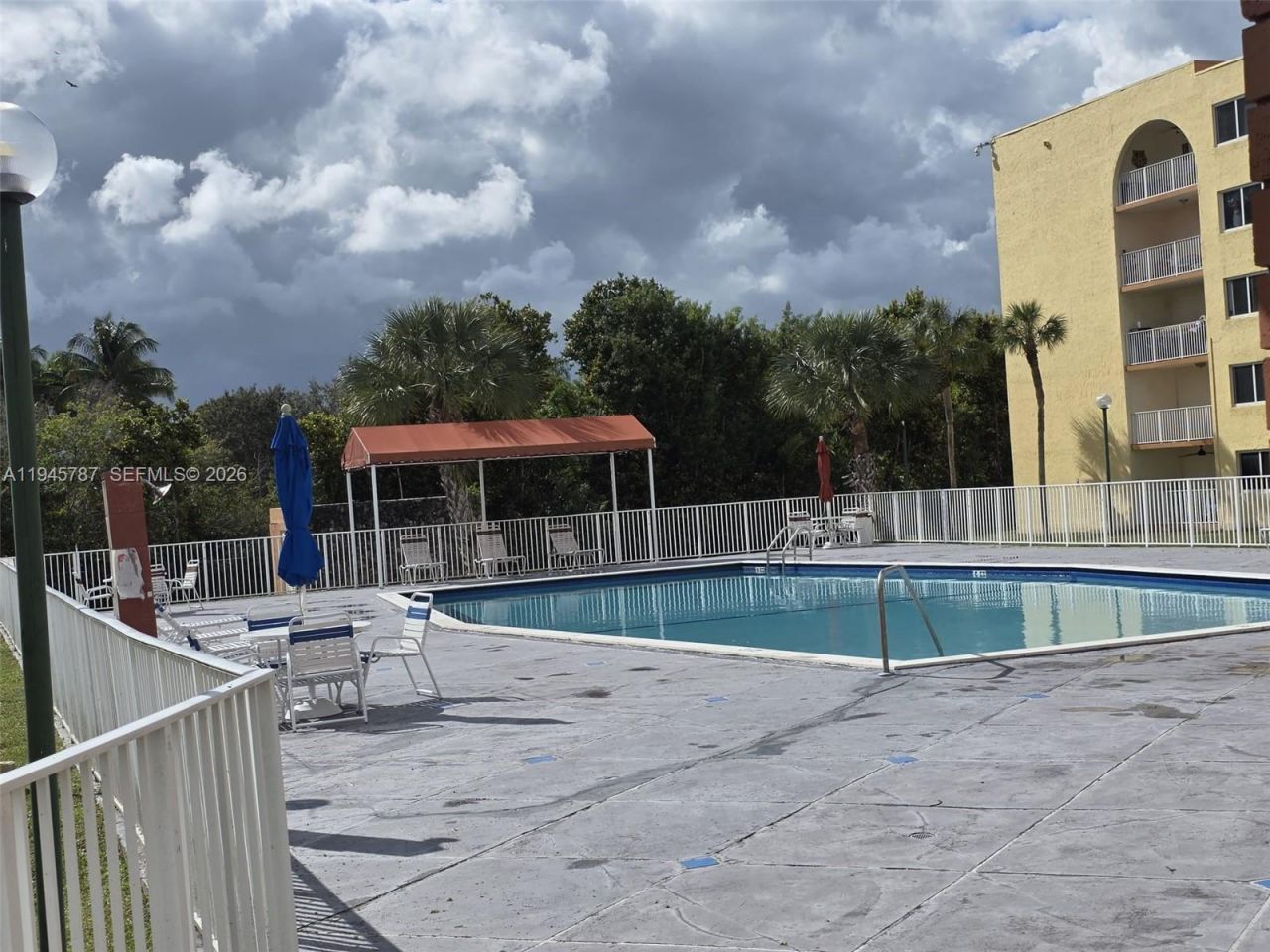 6970 NW 186th St, Unit 3-307, Hialeah, FL 33015 Photo