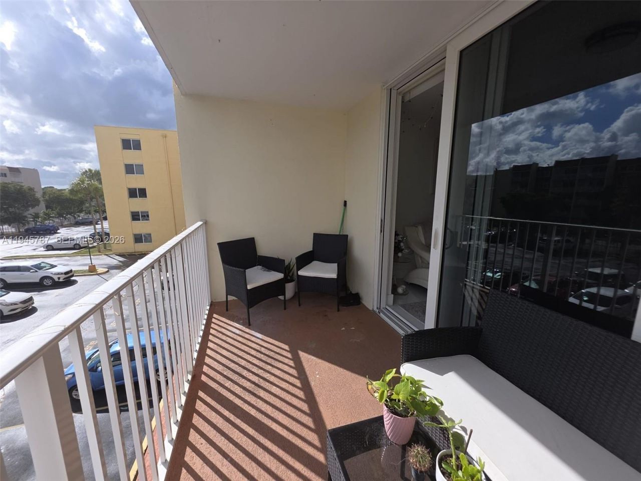 6970 NW 186th St, Unit 3-307, Hialeah, FL 33015 Photo