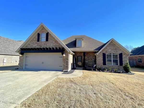 5616 Hollow Creek Lane, Jonesboro, AR 72404