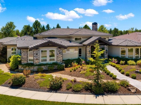 3225 W Salix Dr, Meridian, ID 83646