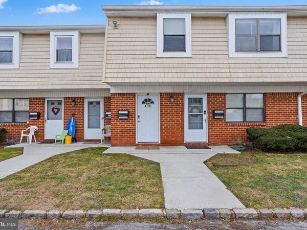 912 SILVER COURT, HAMILTON, NJ 08690