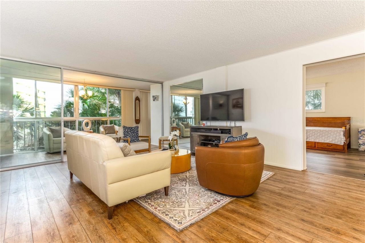 50 Harbor View Lane, Unit 11, Belleair Bluffs, FL 33770 Photo