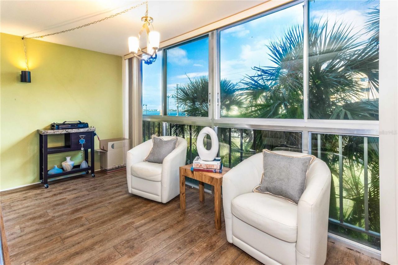 50 Harbor View Lane, Unit 11, Belleair Bluffs, FL 33770 Photo