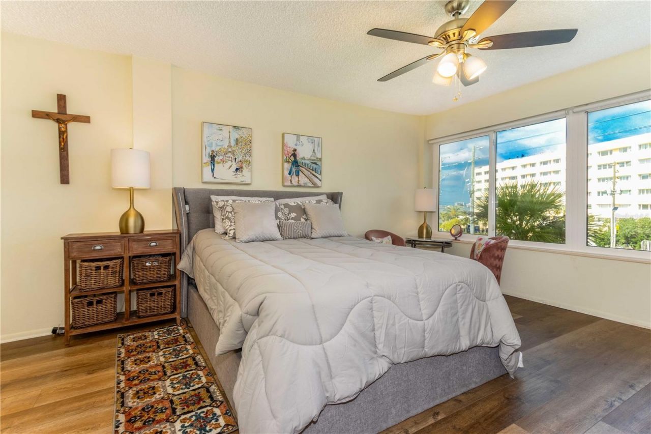 50 Harbor View Lane, Unit 11, Belleair Bluffs, FL 33770 Photo