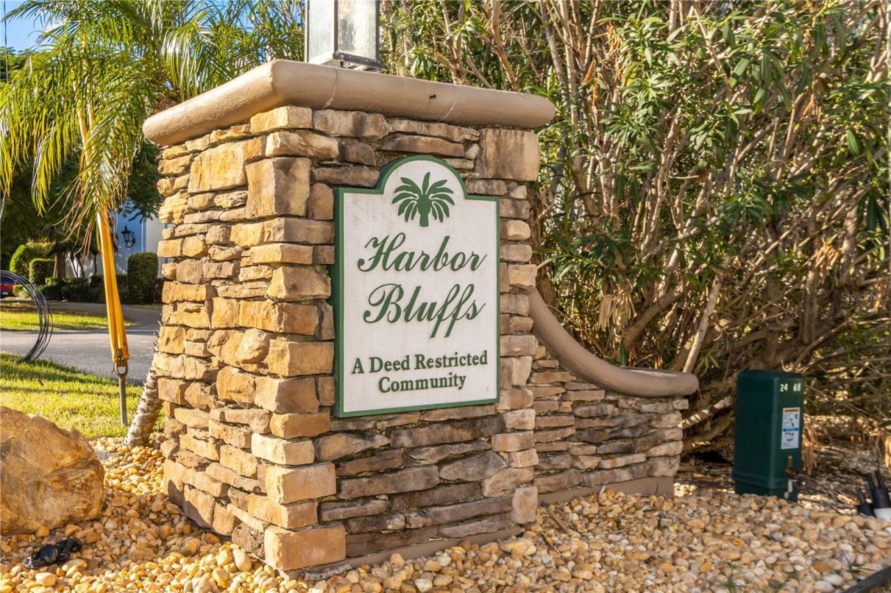 50 Harbor View Lane, Unit 11, Belleair Bluffs, FL 33770 Photo