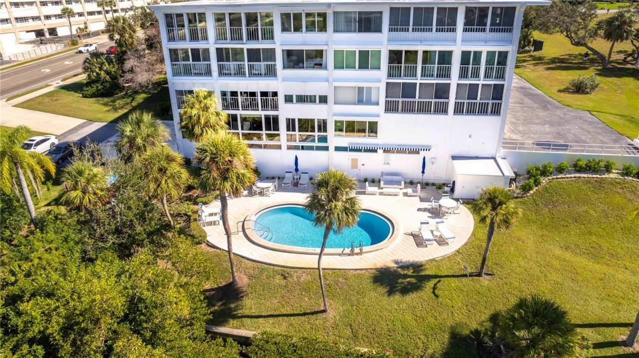 50 Harbor View Lane, Unit 11, Belleair Bluffs, FL 33770 Photo