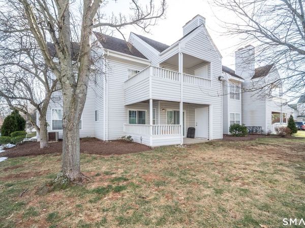 14 Forest Glen, Unit 10, Middletown, CT 06457