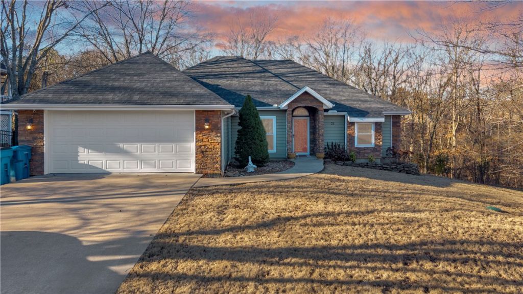 21 Pennine Bella Vista, AR 72714