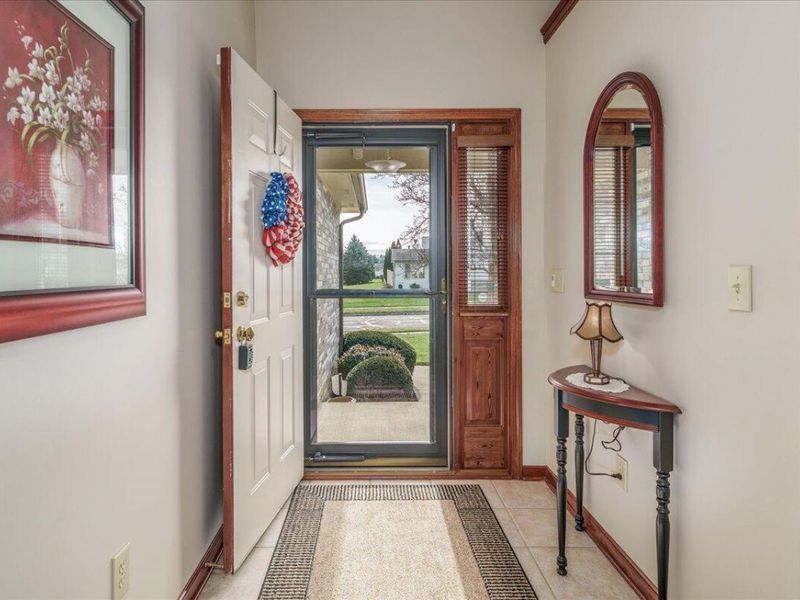 4758 Briargrove Drive, Groveport, OH 43125 Photo 8