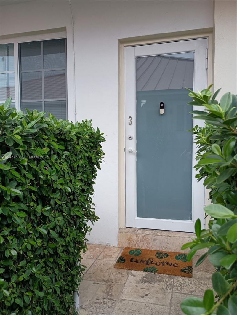 7421 Carlyle Ave, Unit 3, Miami Beach, FL 33141 Photo