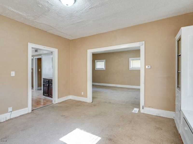 11402 Avon Avenue, Cleveland, OH 44105 Photo 13