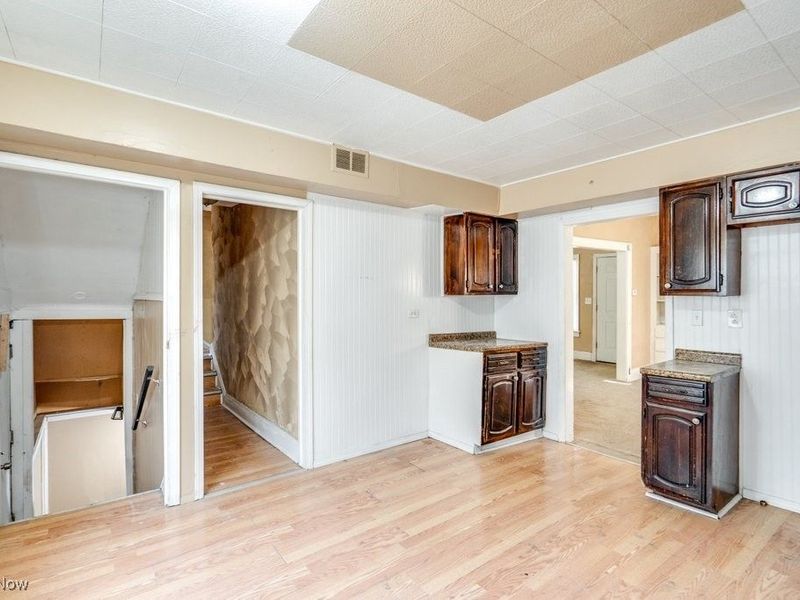 11402 Avon Avenue, Cleveland, OH 44105 Photo 18