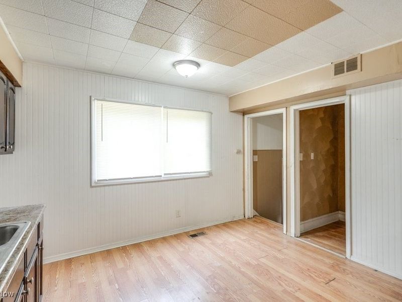 11402 Avon Avenue, Cleveland, OH 44105 Photo 19