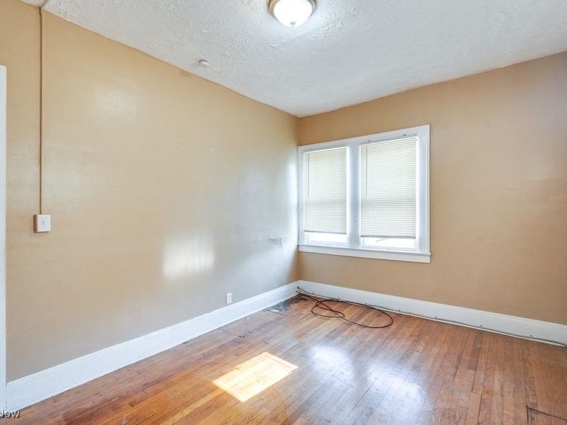 11402 Avon Avenue, Cleveland, OH 44105 Photo 21