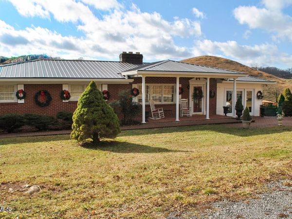 8857 Redbud Highway, Honaker, VA 24260
