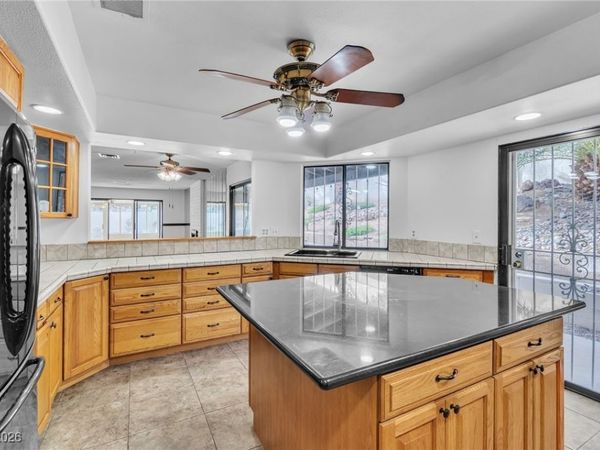 2457 Swan Lane, Las Vegas, NV 89121