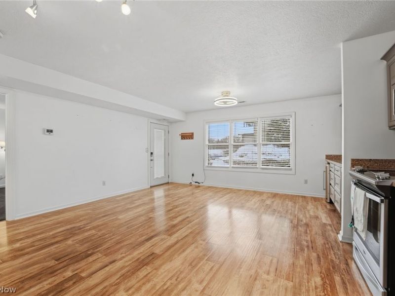 5237 W Lake Road W, Unit 1011, Saybrook, OH 44004 Photo 10