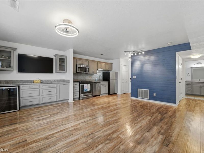 5237 W Lake Road W, Unit 1011, Saybrook, OH 44004 Photo 11