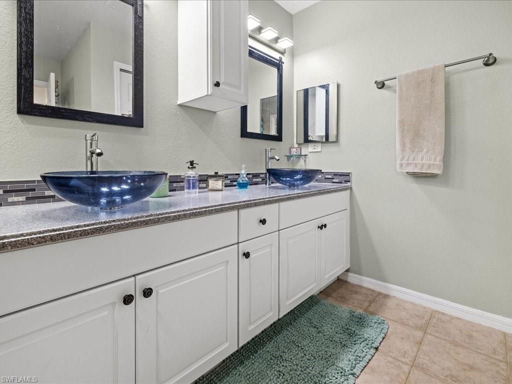 1209 NW 25th Pl, Cape Coral, FL 33993 Photo