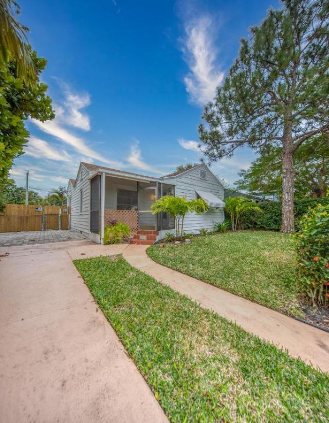 1126 N J Street, Lake Worth Beach, FL 33460 Photo