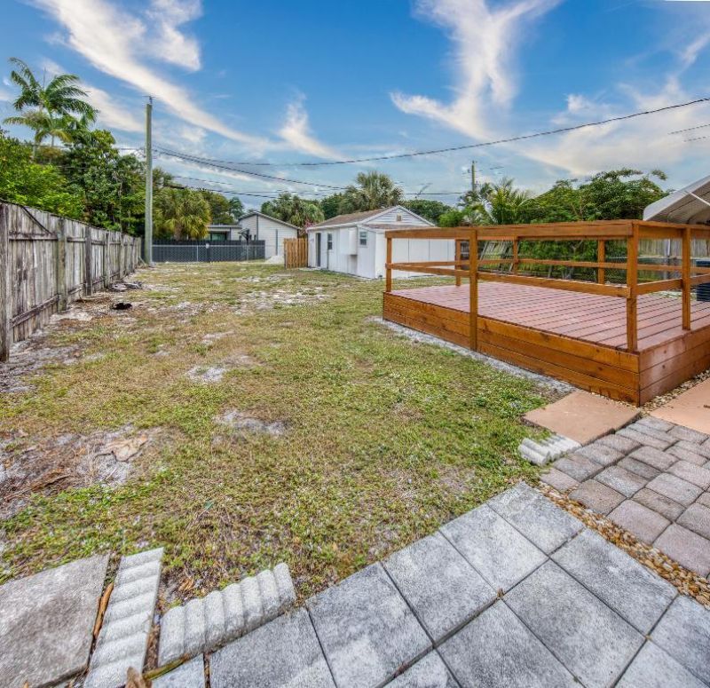 1126 N J Street, Lake Worth Beach, FL 33460 Photo