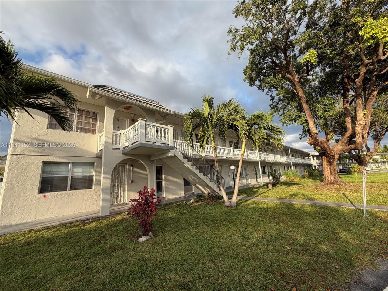 165 NE 203rd Ter, Unit 30, Miami Gardens, FL 33179 Photo