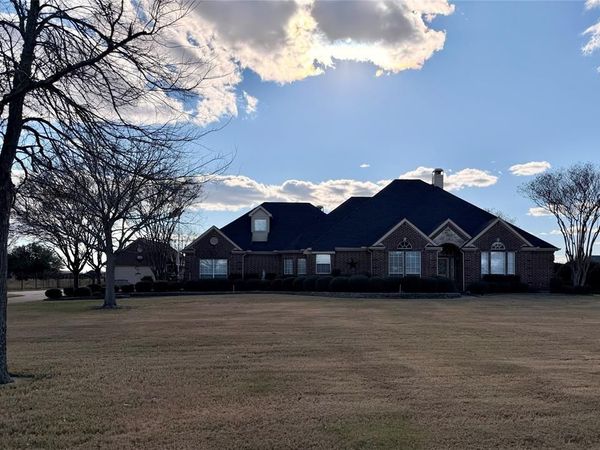 1178 E Remington Park Drive, Talty, TX 75160