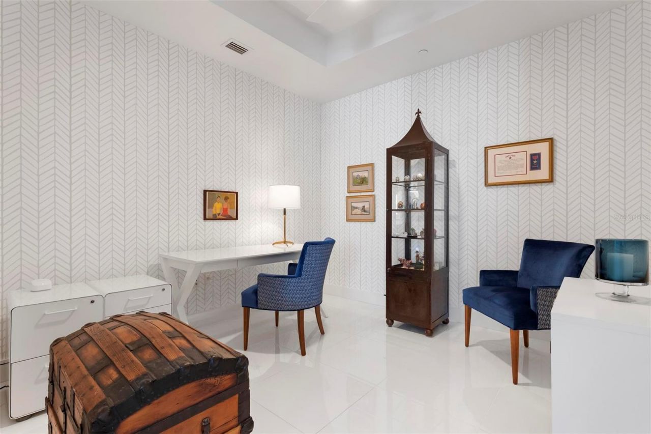 111 S Pineapple Avenue, Unit 719, Sarasota, FL 34236 Photo