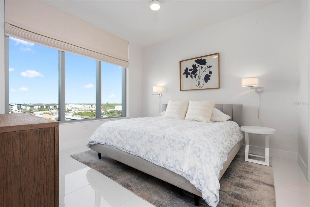 111 S Pineapple Avenue, Unit 719, Sarasota, FL 34236 Photo