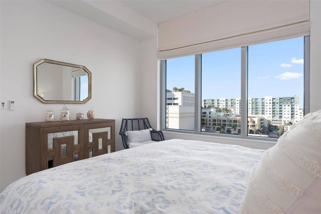 111 S Pineapple Avenue, Unit 719, Sarasota, FL 34236 Photo