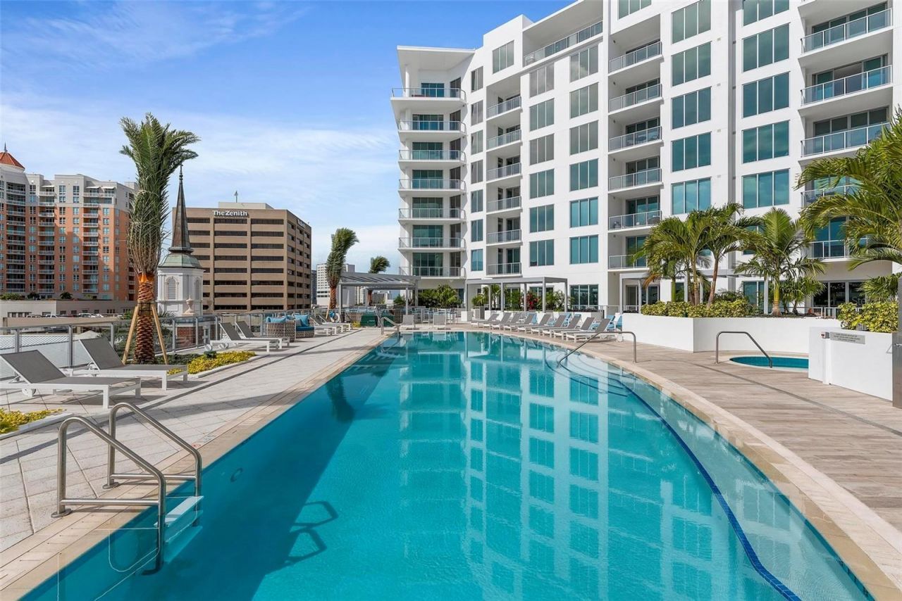 111 S Pineapple Avenue, Unit 719, Sarasota, FL 34236 Photo