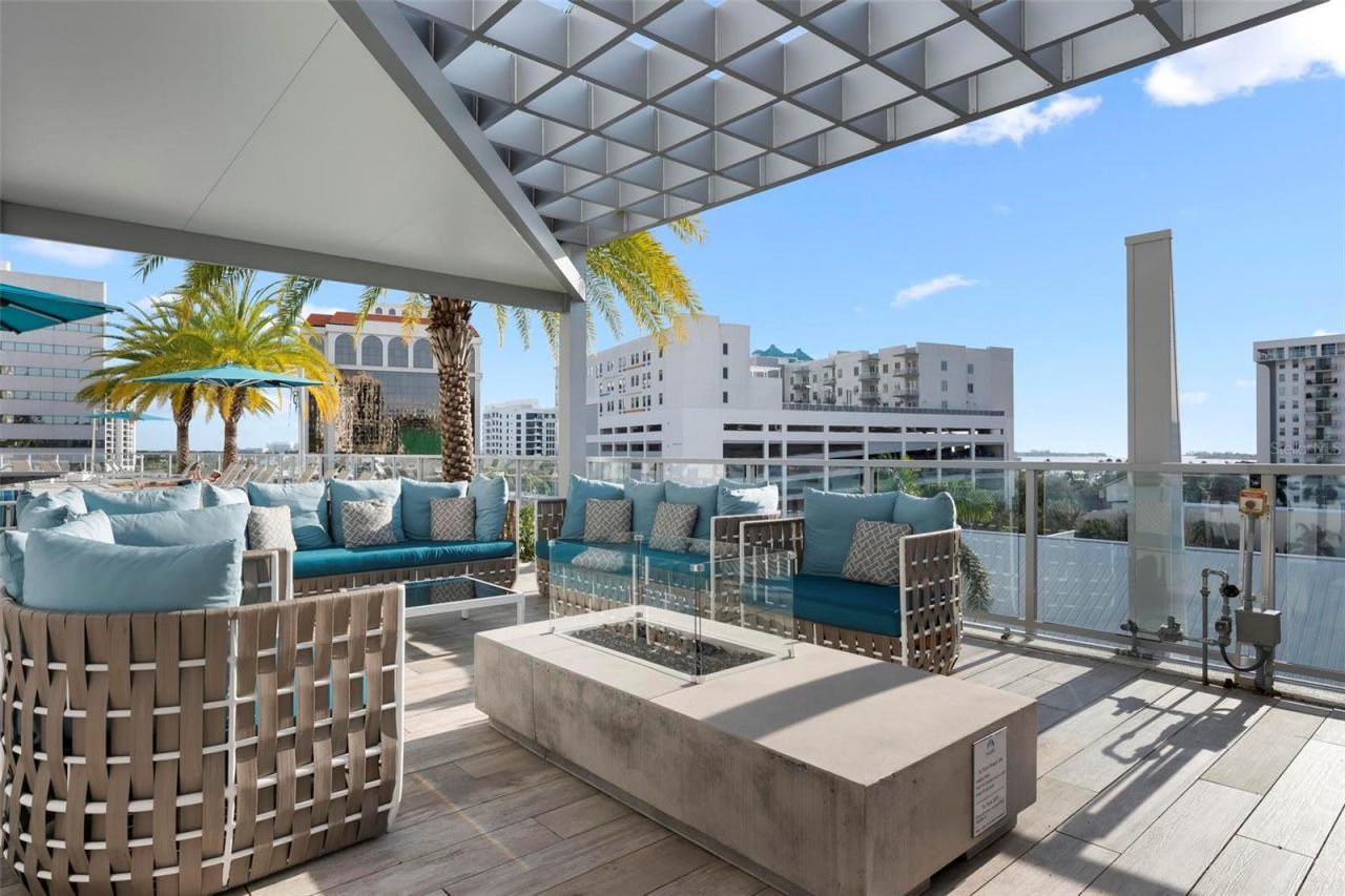 111 S Pineapple Avenue, Unit 719, Sarasota, FL 34236 Photo