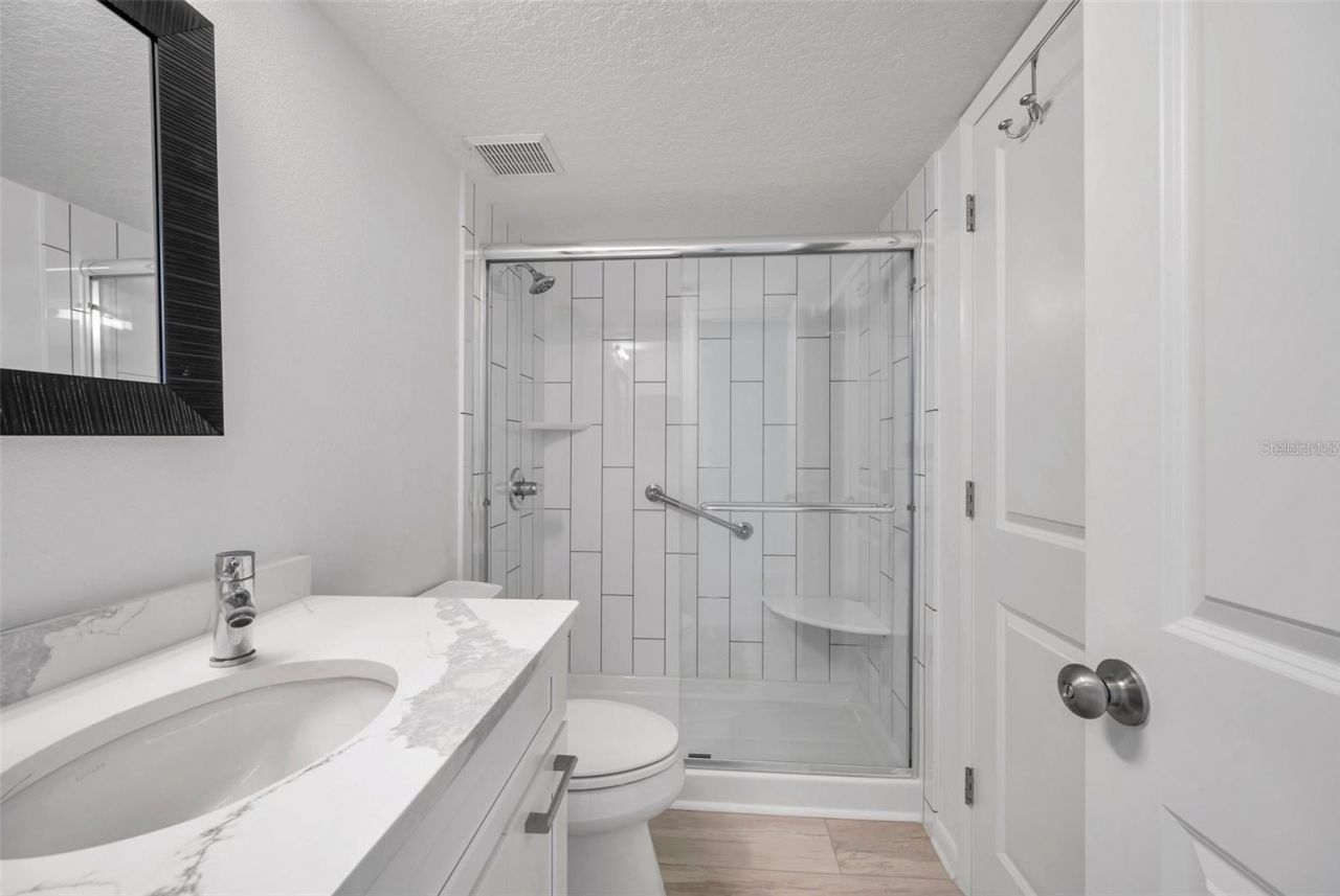 650 Island Way, Unit 106, Clearwater Beach, FL 33767 Photo