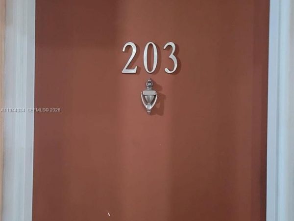 5350 W 21st Ct, Unit 203, Hialeah, FL 33016
