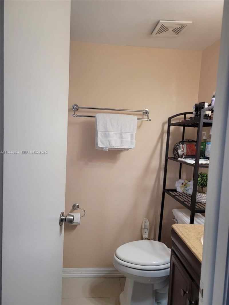 5350 W 21st Ct, Unit 203, Hialeah, FL 33016 Photo