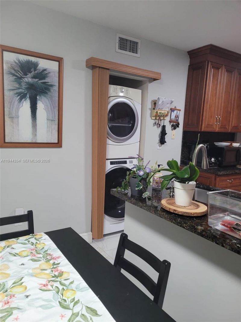 5350 W 21st Ct, Unit 203, Hialeah, FL 33016 Photo