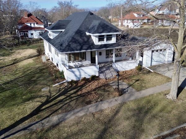 1008 CENTRAL Avenue, Bedford, IA 50833