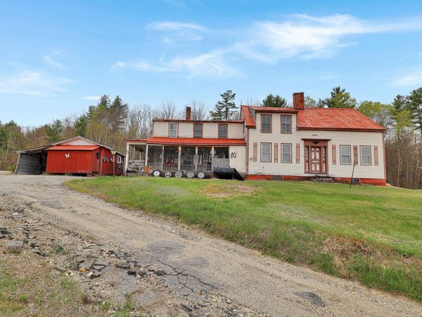 19 Knox Road, Peru, ME 04290