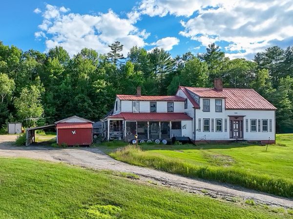 19 Knox Road, Peru, ME 04290