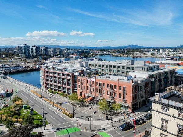1610 Store St, Unit 225, Victoria, BC V8W 0E3