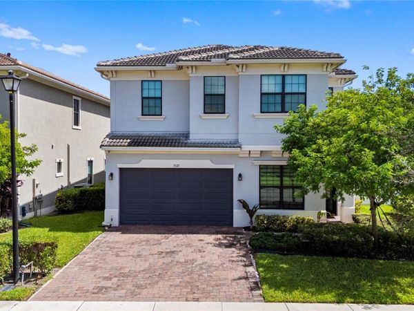 3821 NW 87th Way, Coral Springs, FL 33065