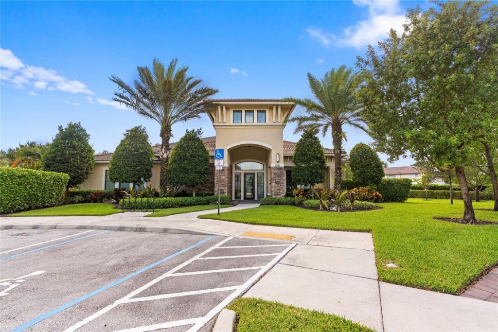 3821 NW 87th Way, Coral Springs, FL 33065 Photo