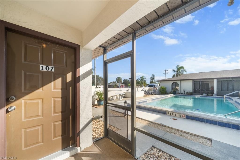 1004 SE 8th St, Unit 107, Cape Coral, FL 33990 Photo