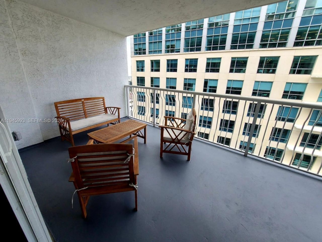 1200 Brickell Bay Dr, Unit 3708, Miami, FL 33131 Photo