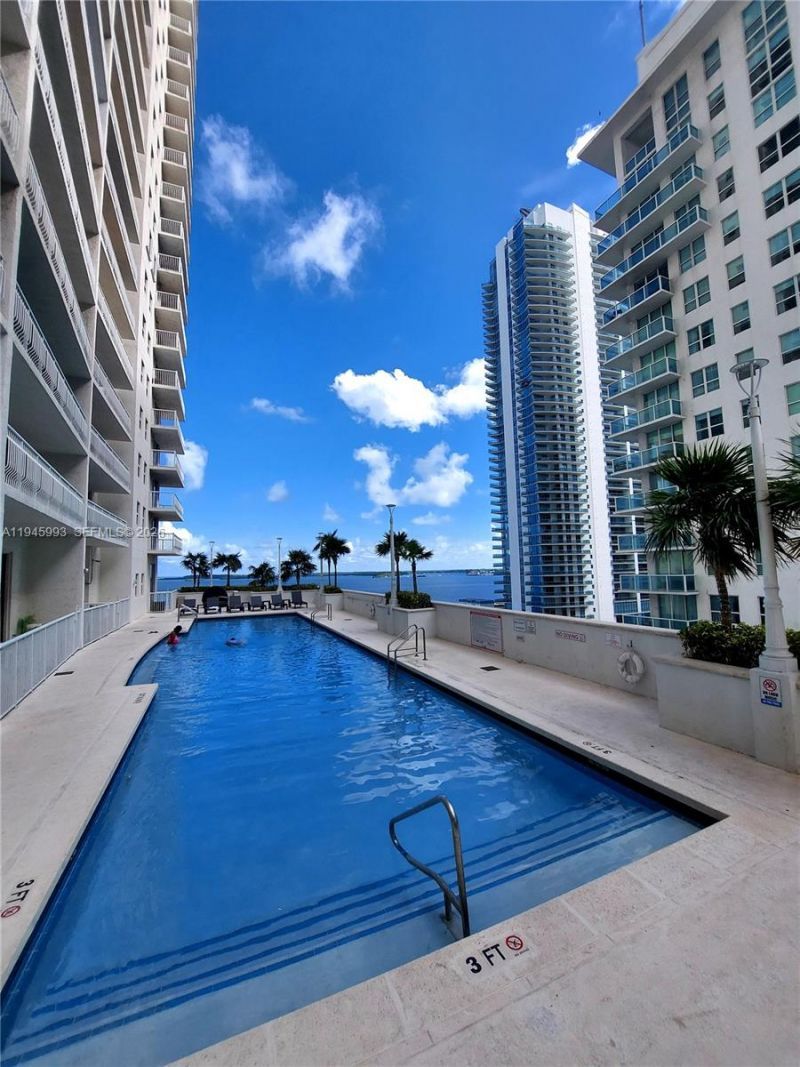 1200 Brickell Bay Dr, Unit 3708, Miami, FL 33131 Photo