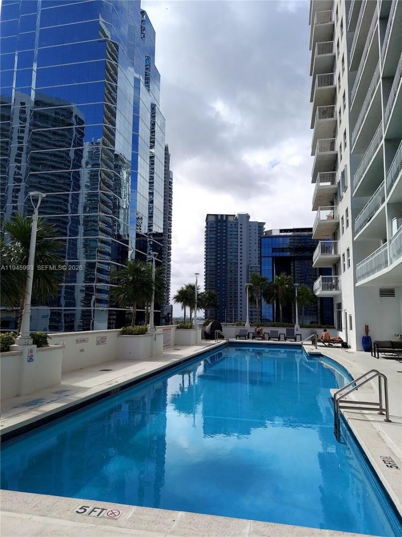 1200 Brickell Bay Dr, Unit 3708, Miami, FL 33131 Photo