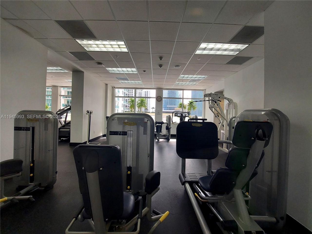 1200 Brickell Bay Dr, Unit 3708, Miami, FL 33131 Photo