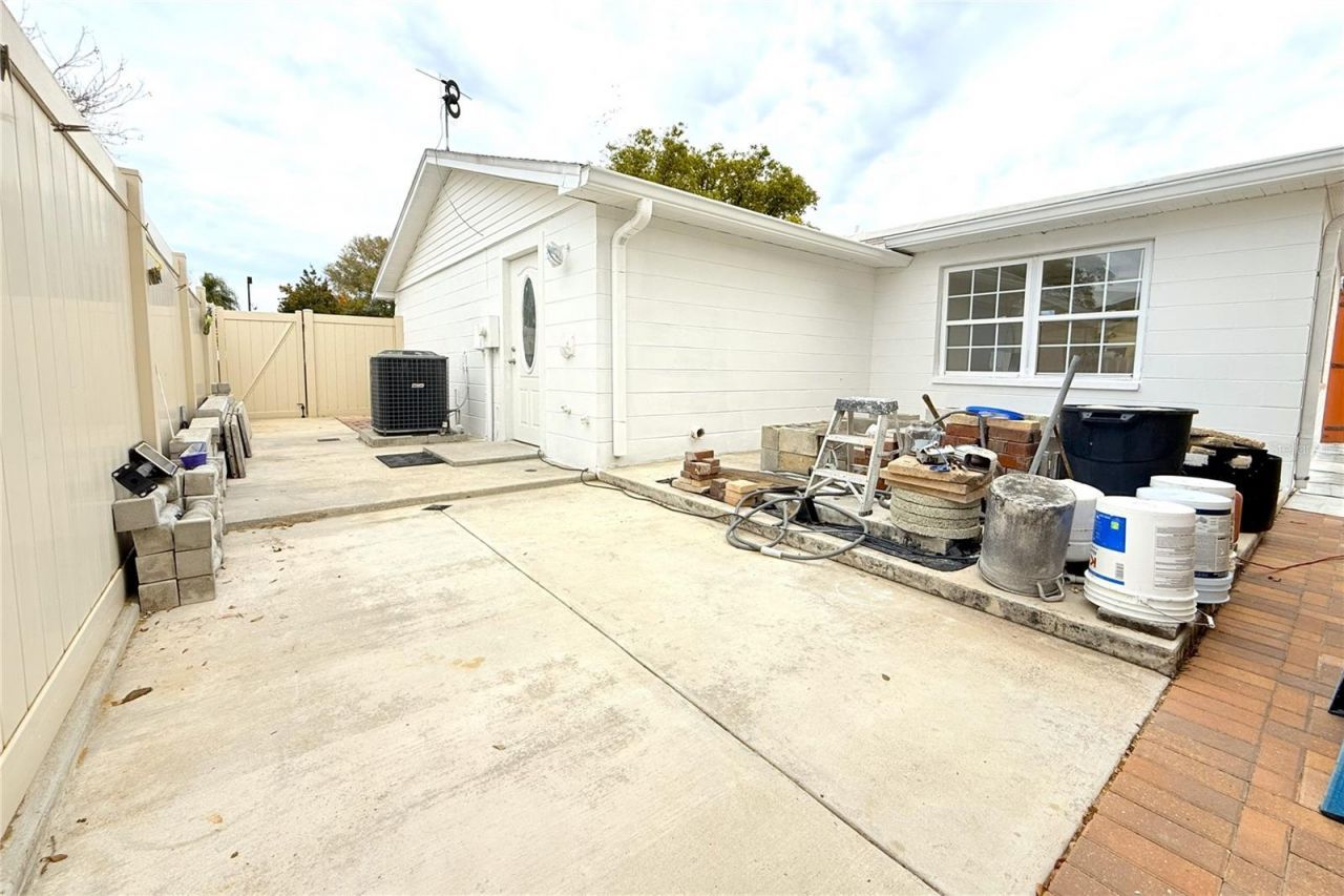 6314 Seabreeze Drive, Port Richey, FL 34668 Photo