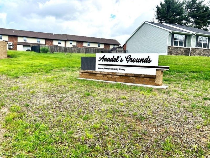 201 Burton Drive, Unit 42, Cadiz, OH 43907 Photo 2